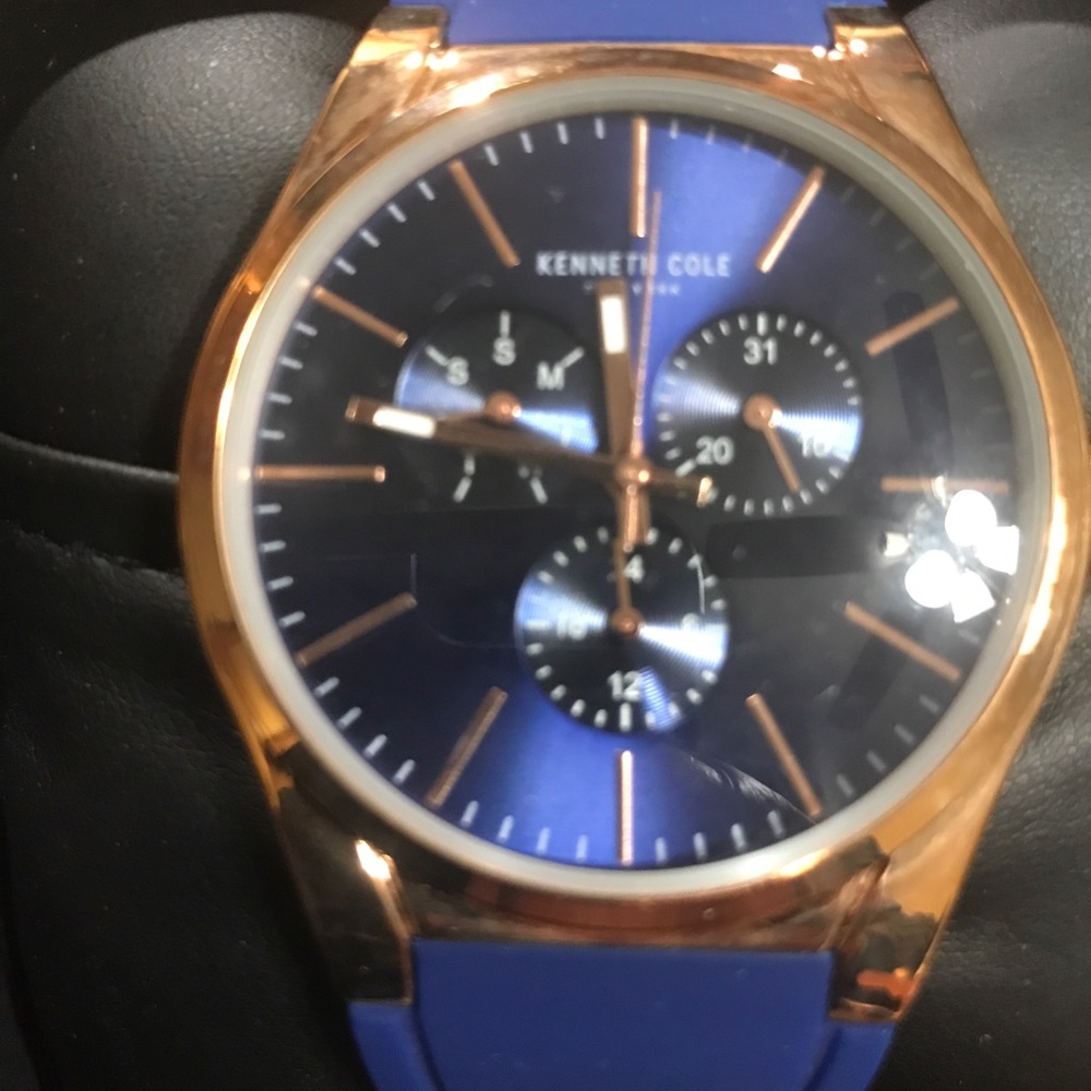 Men’s Kenneth Cole Watch - Picture 1 of 4